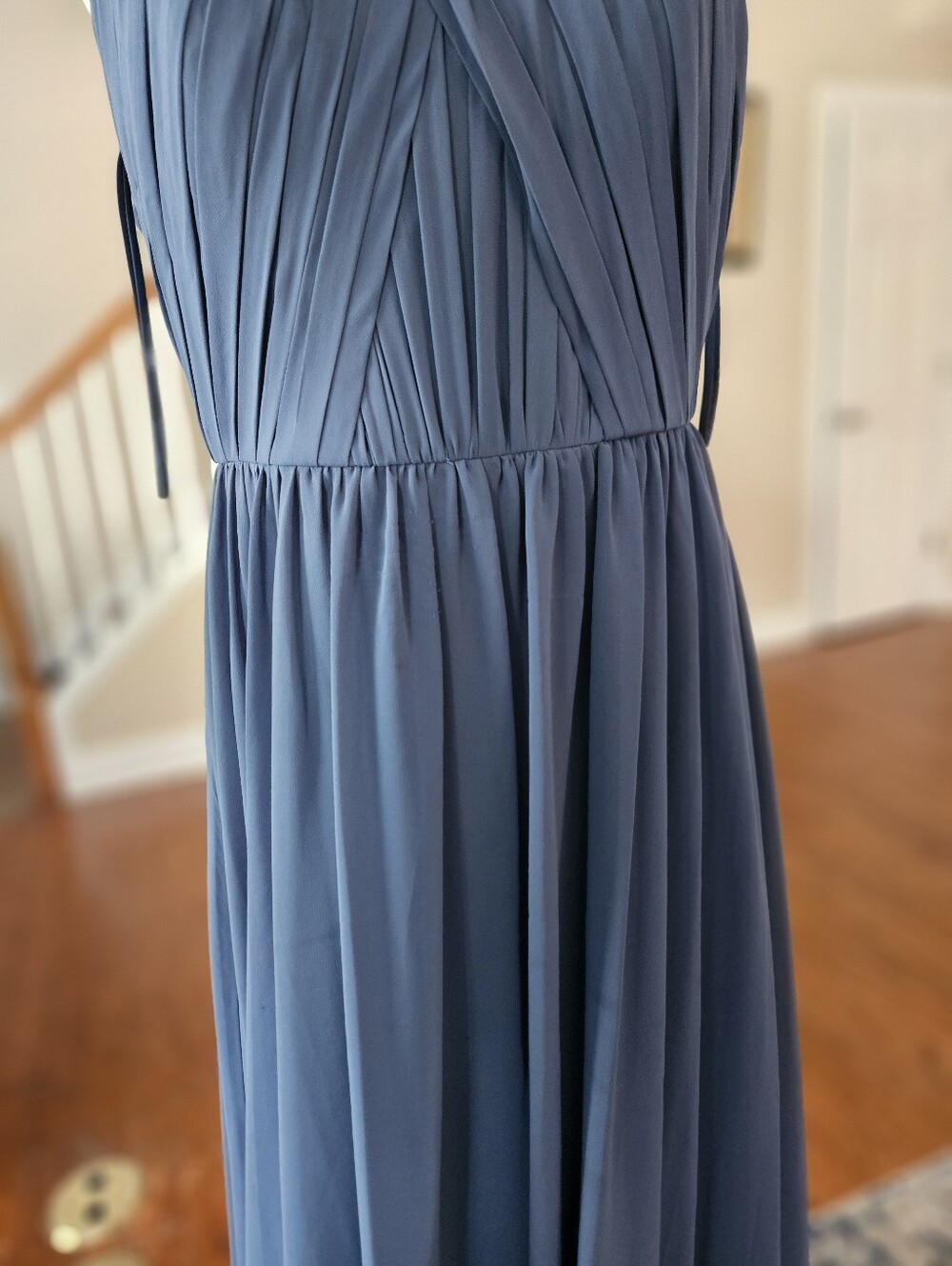 Theia Formal Open Back Dress Size 6 - Picture 4 of 7